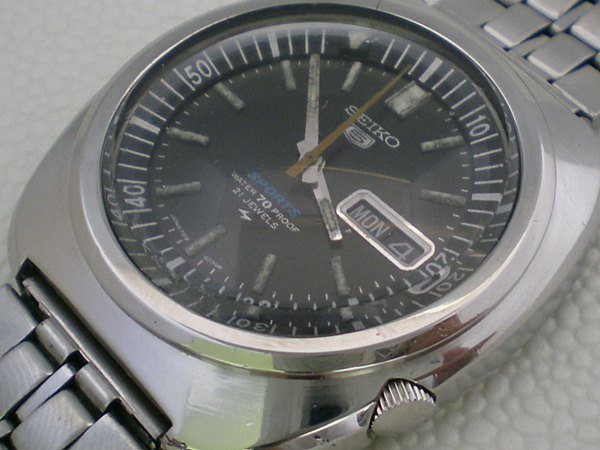 画像2: SEIKO 5 Sports (2)